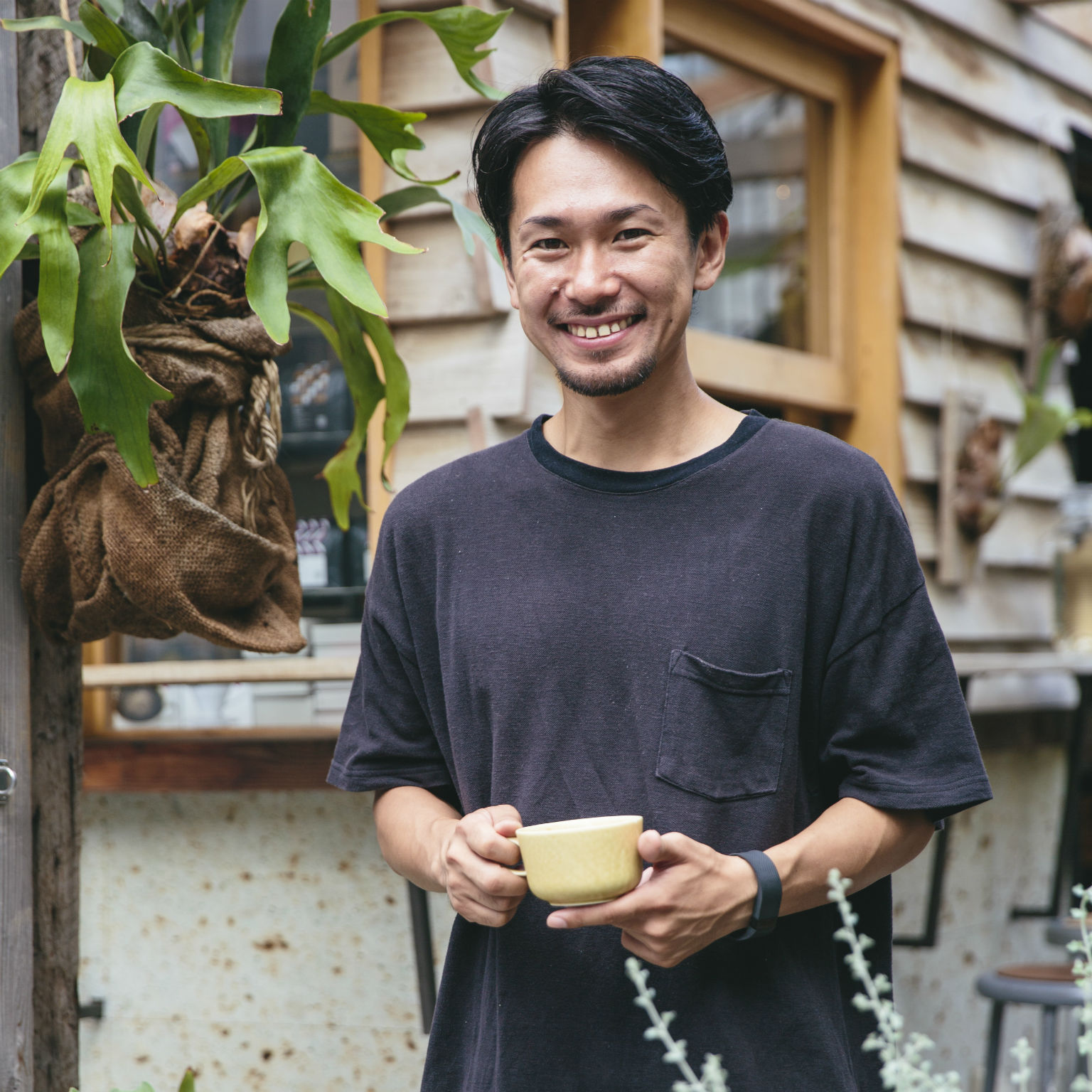 Community-centric coffee shop that values sustainability