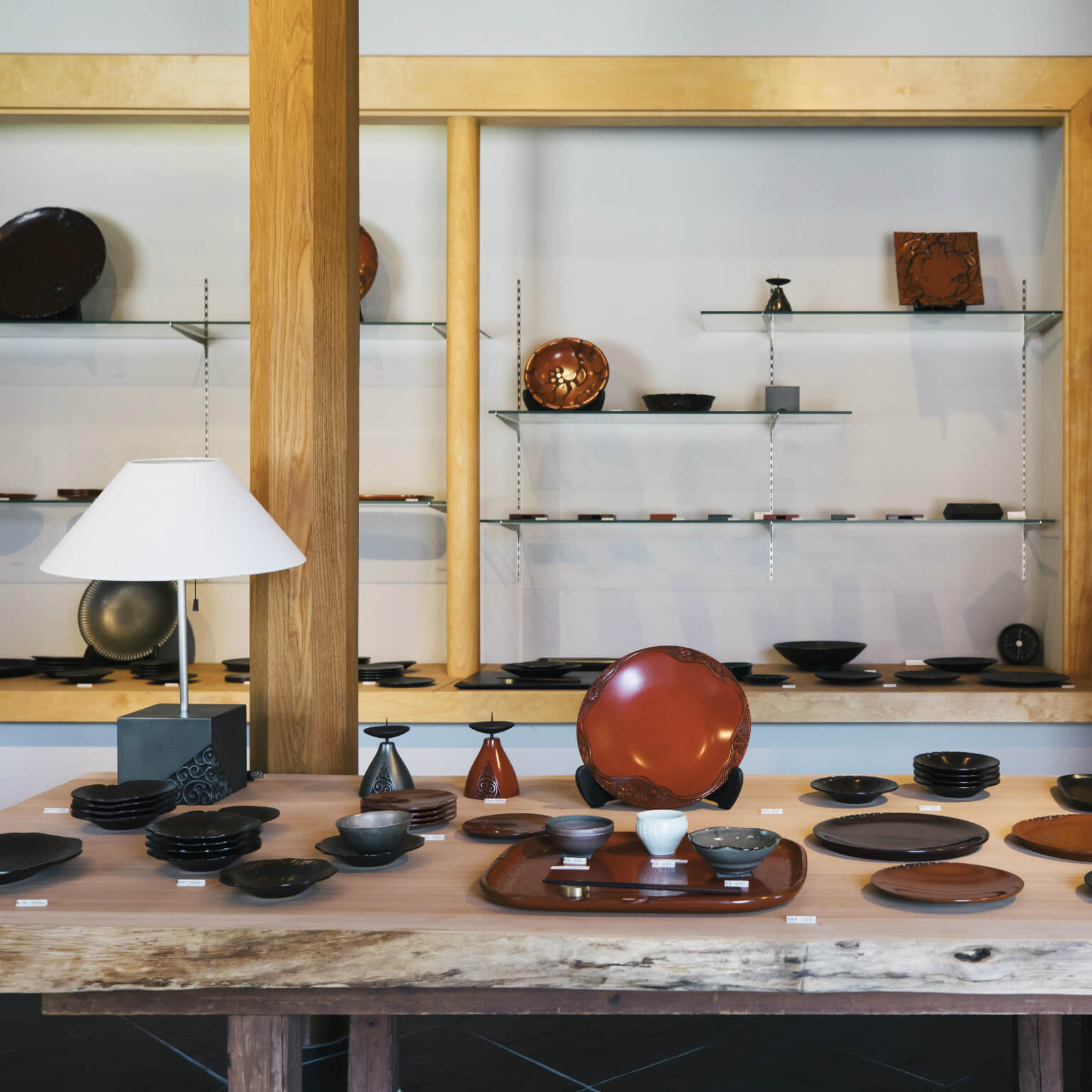Centuries-old lacquerware maker specialising in both traditional and modern pieces
